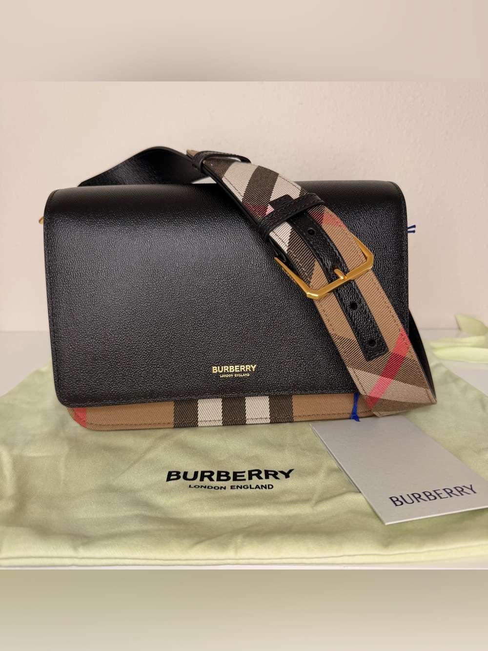 Authentic Burberry Mackford Black Leather Crossbody with Vintage Check Strap
